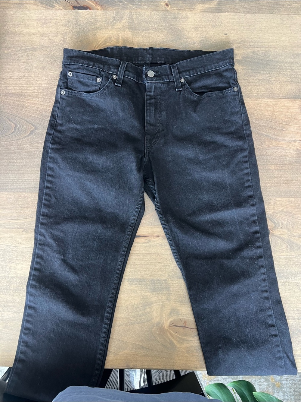 Levi's Men's Black Slim-Straight Jeans 32x30 - Picture 2 of 3